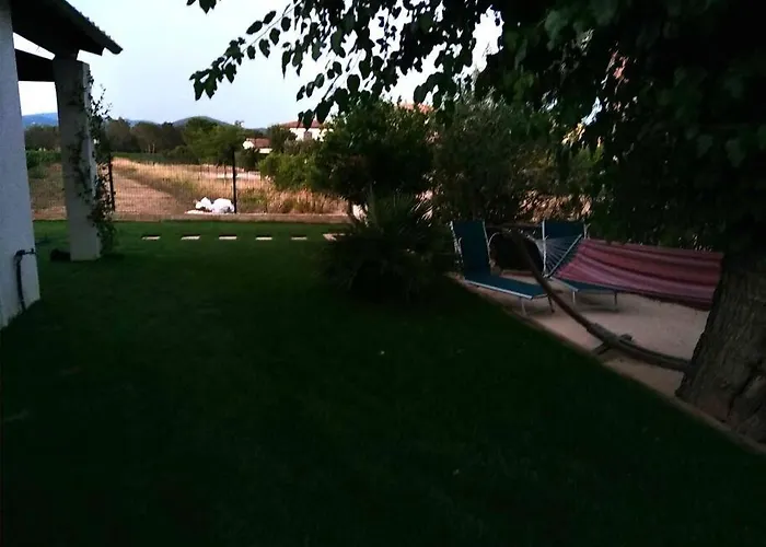 M Comme Maison A La 빌라 라론드레모레